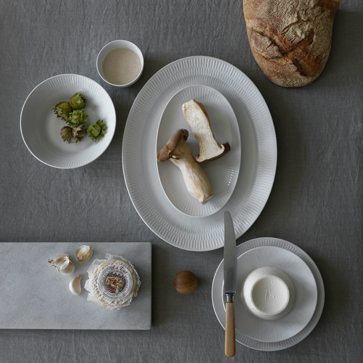 Royal Copenhagen White Fluted Fat 35 cm ovalt