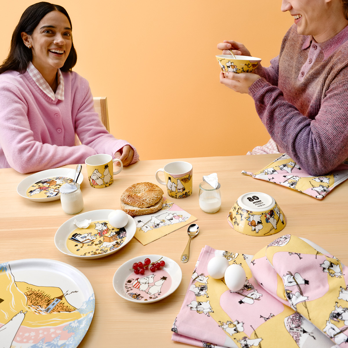 Moomin Arabia Mummi kjøkkenhåndkle 50x70 cm Familietid