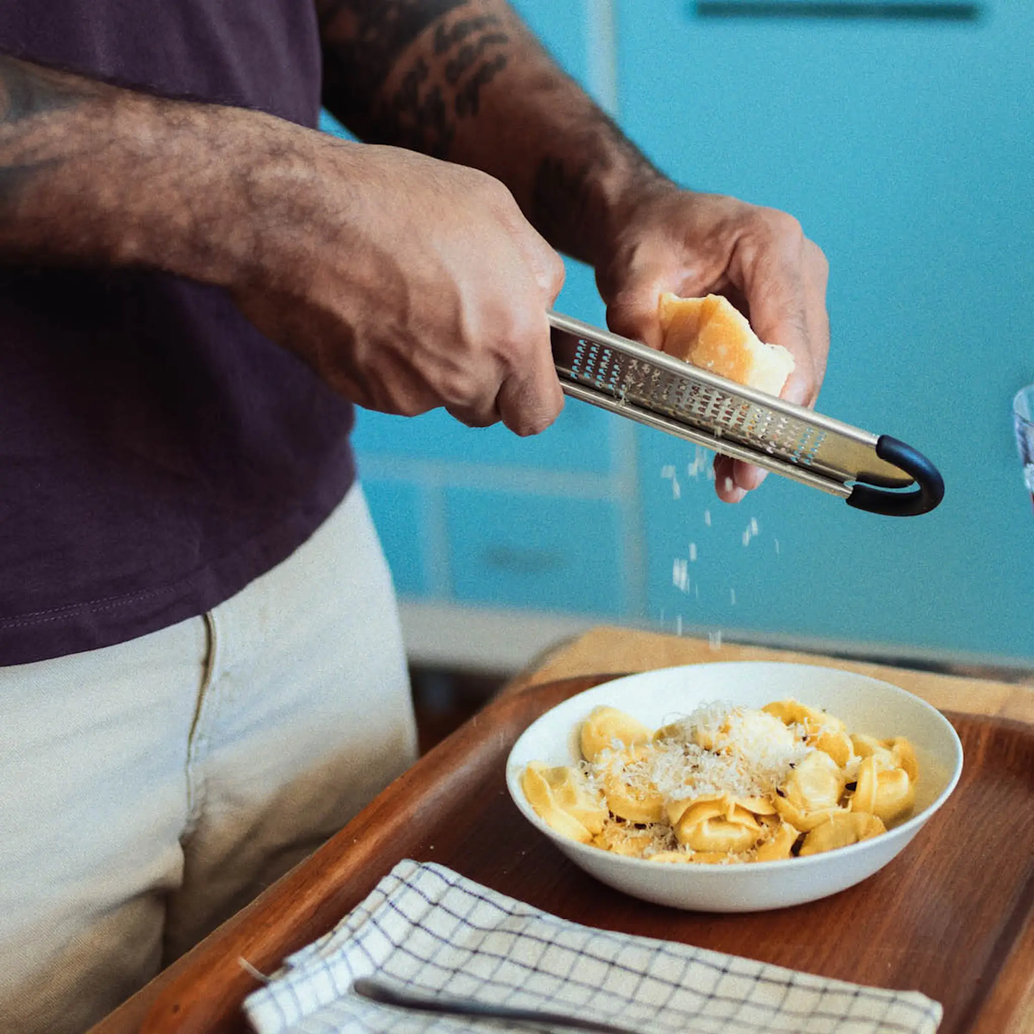Fiskars Functional Form rivjern fint 30,7 cm svart/rustfritt stål