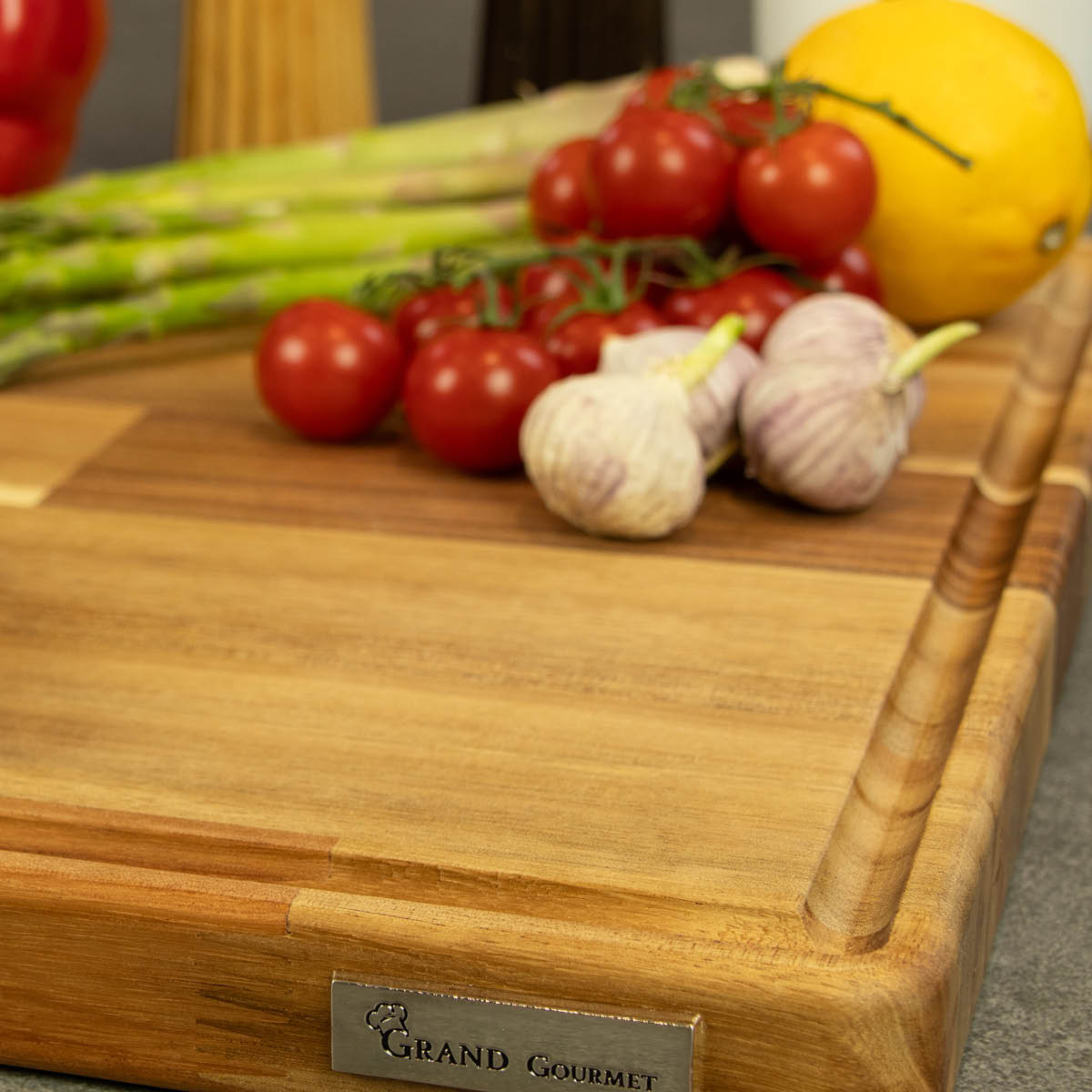 Grand Gourmet Skärbräda XXL 58x38 cm hasselträ