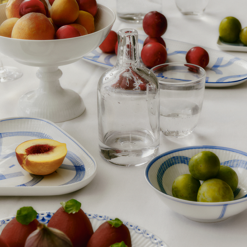 Royal Copenhagen Motif Tarjoiluvati 23 cm Sininen/Valkoinen