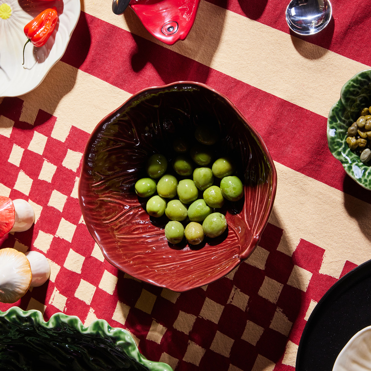 ByOn Fruity skål veggie M 20 cm vinröd