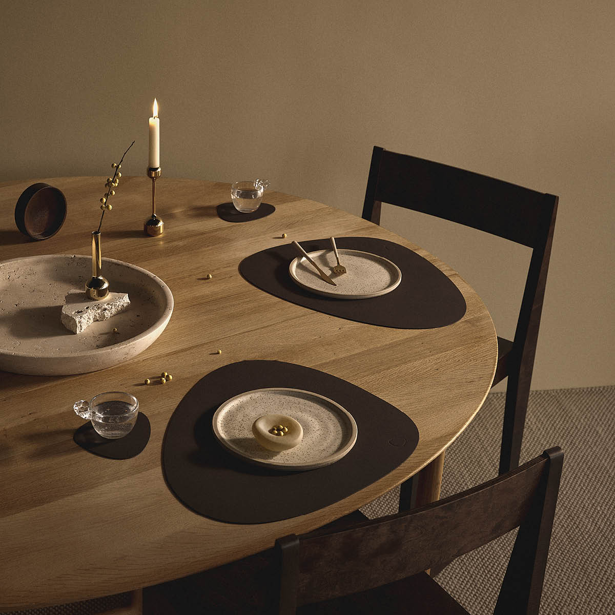 LIND DNA Curve Nupo spisebrikke 37x44 cm hazel