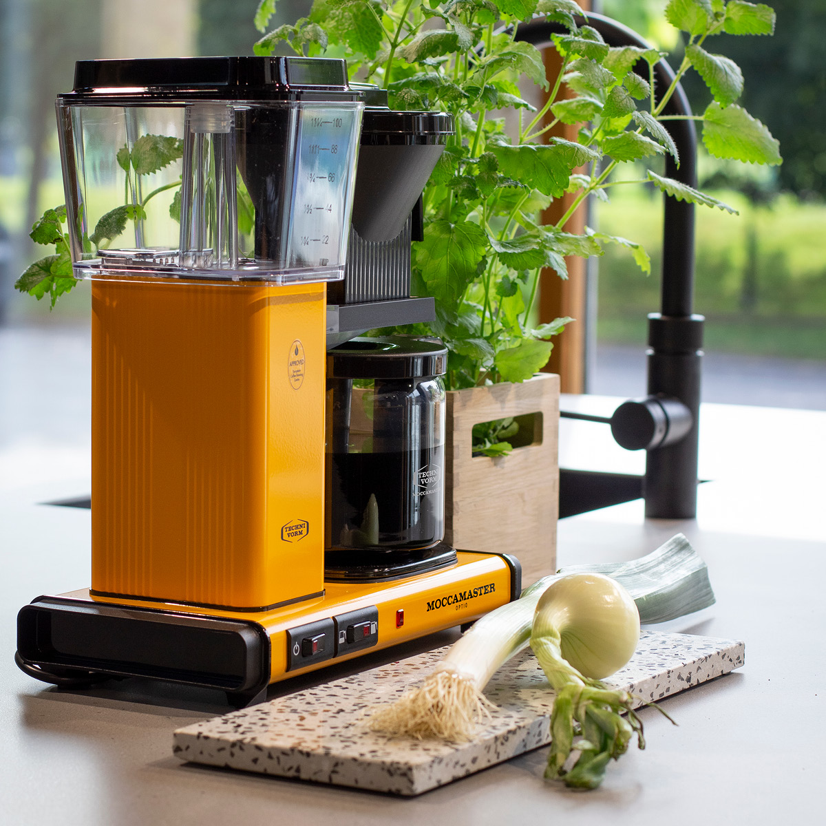 Moccamaster Moccamaster Optio Kahvinkeitin Yellow Pepper