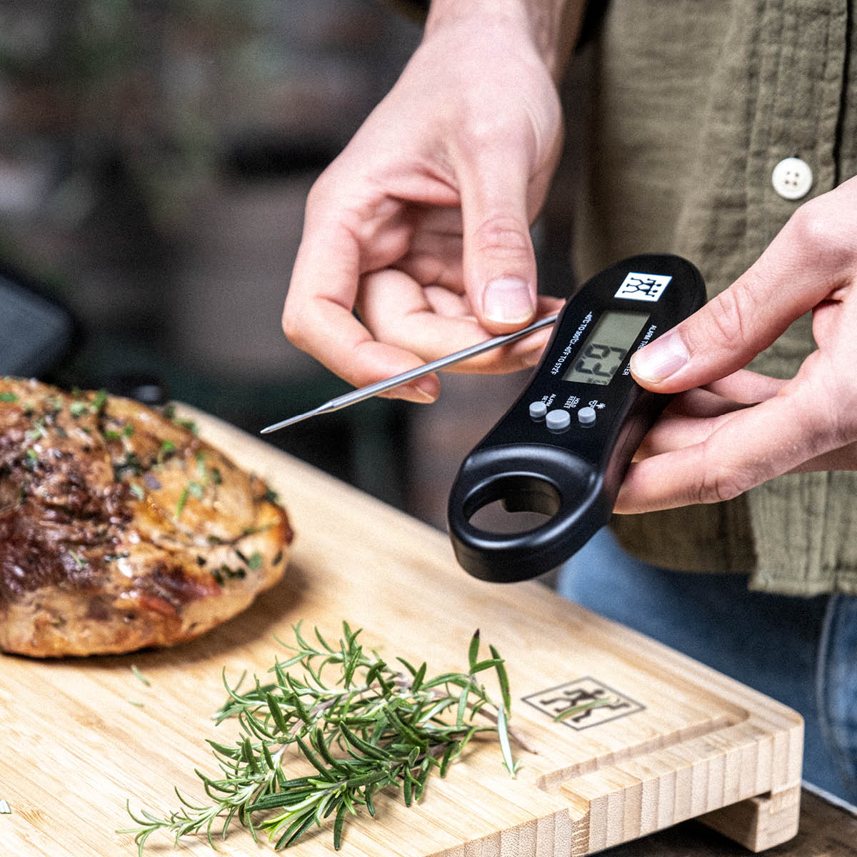 Zwilling BBQ+ digital steketermometer 15,5 cm svart