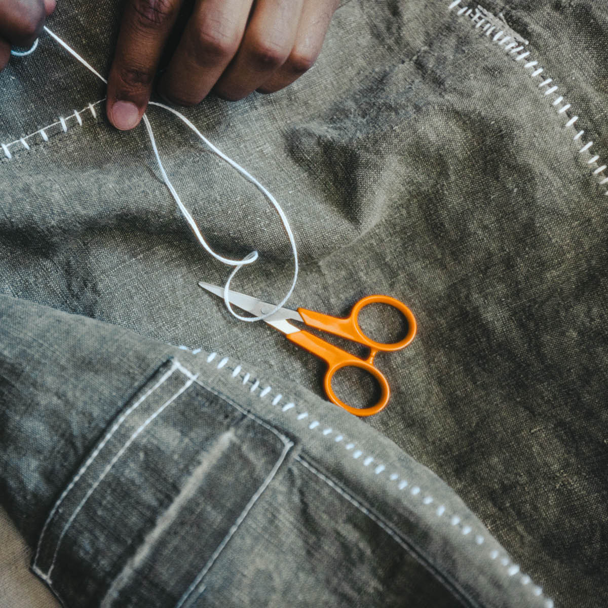 Fiskars Classic kirjontasakset 10 cm oranssi