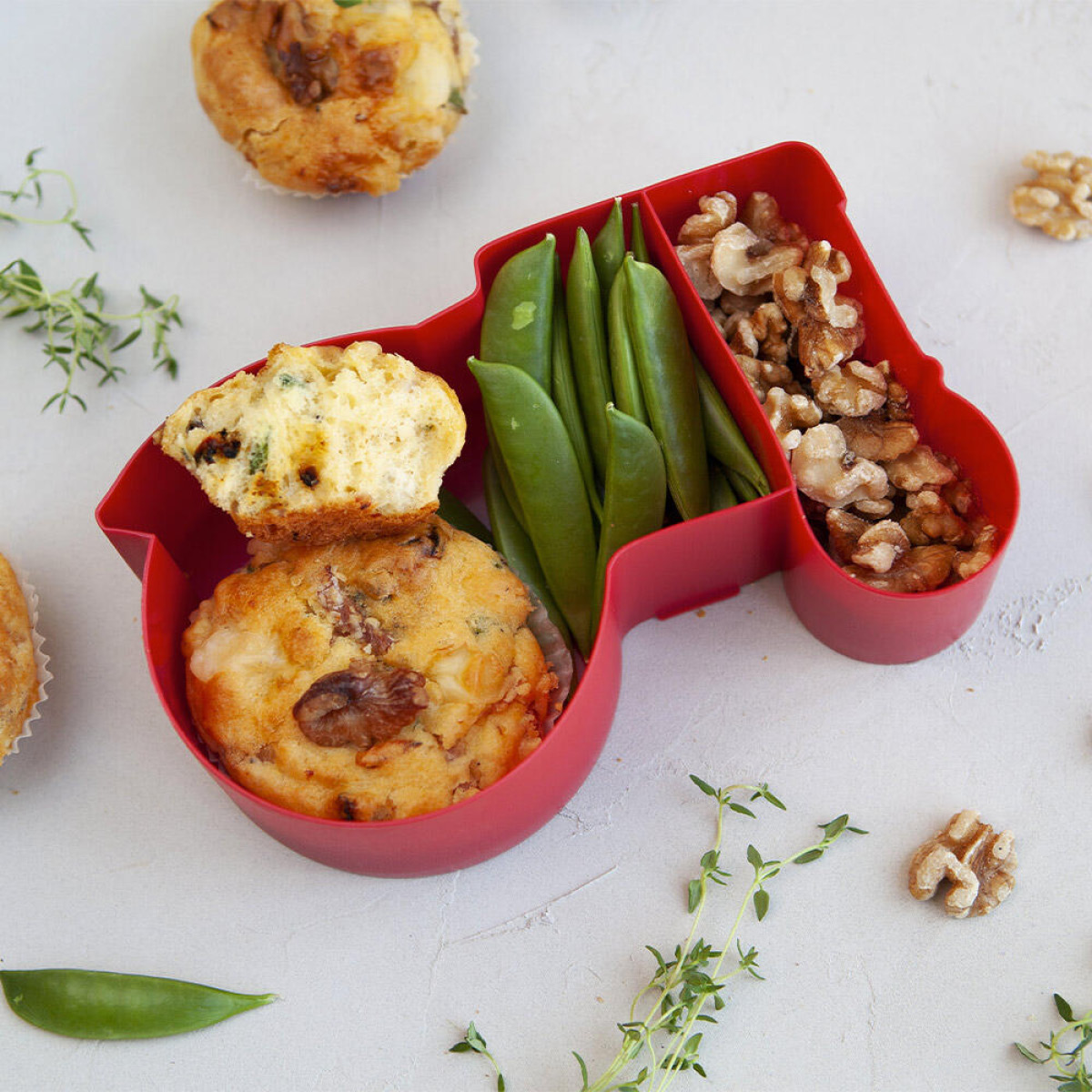 Blafre Traktor matlåda i plast två fack 14x11 cm röd