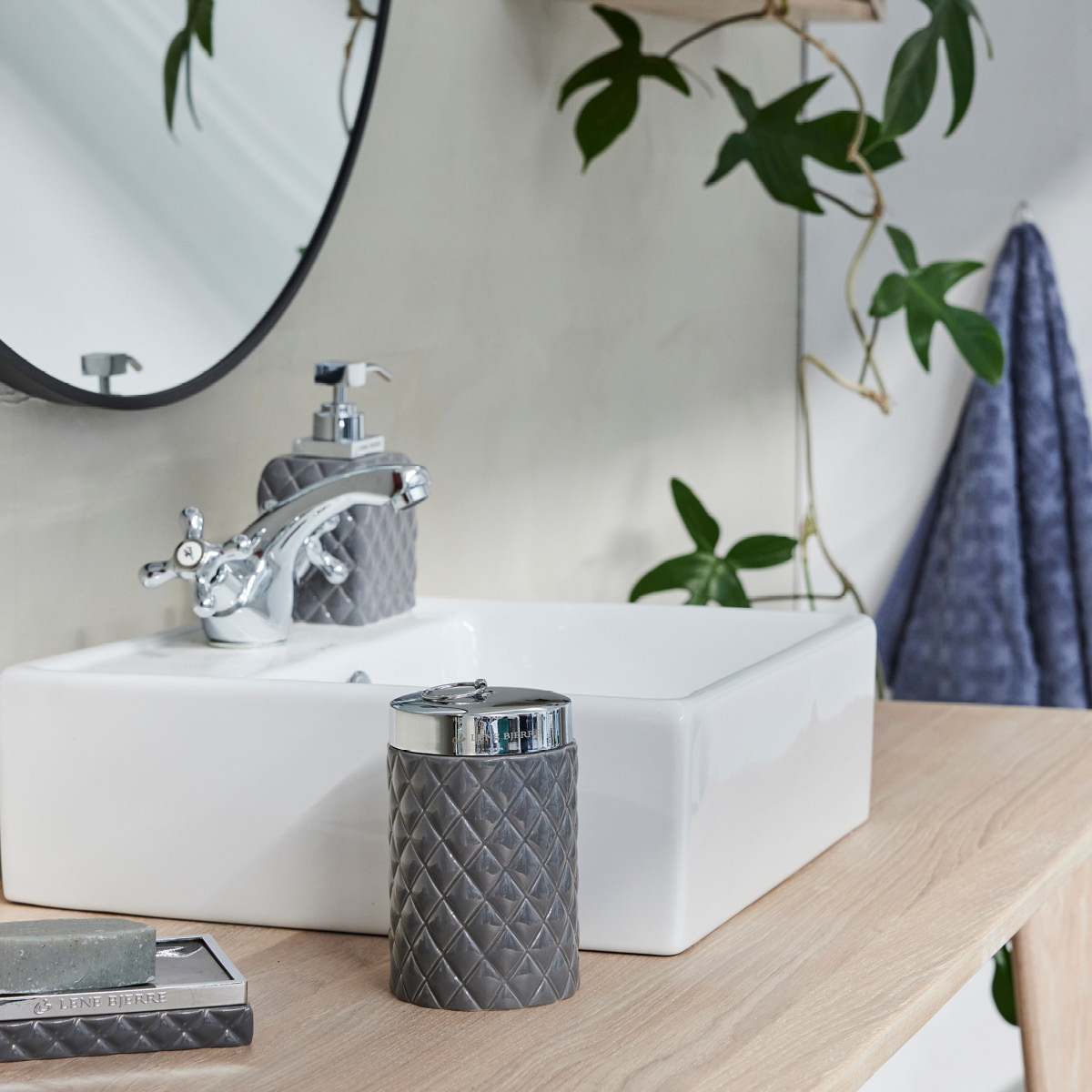 Lene Bjerre Portia dispenser 16 cm grå