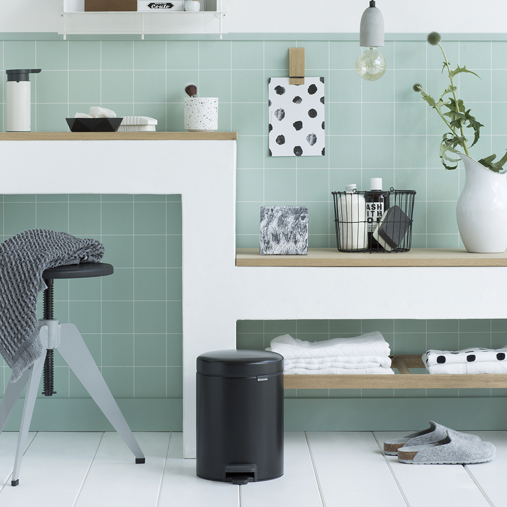 Brabantia NewIcon pedalhink 5 L matt svart