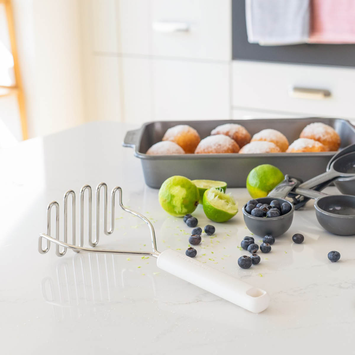 KitchenAid KitchenAid Classic Perunasurvin 25 cm Porcelain White