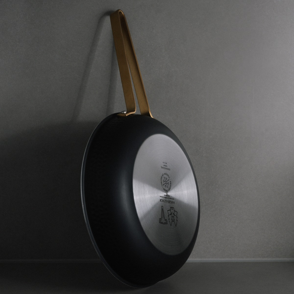 Vargen & Thor Arvet Modell XB Jr stekepanne 22 cm svart/messing