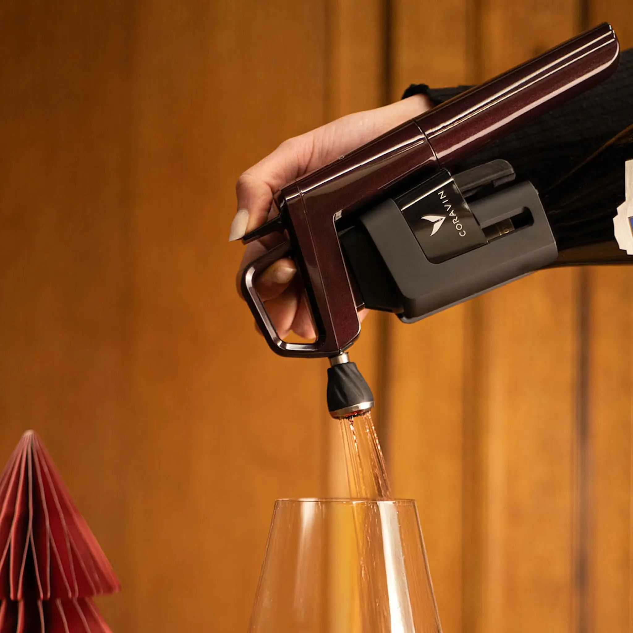 Coravin Timeless Six+ vinkonserveringssystem i väska 12 delar röd