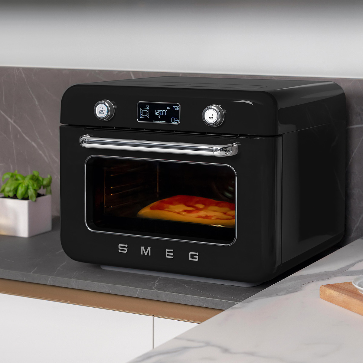 Smeg Frittstående dampovn COF01 svart