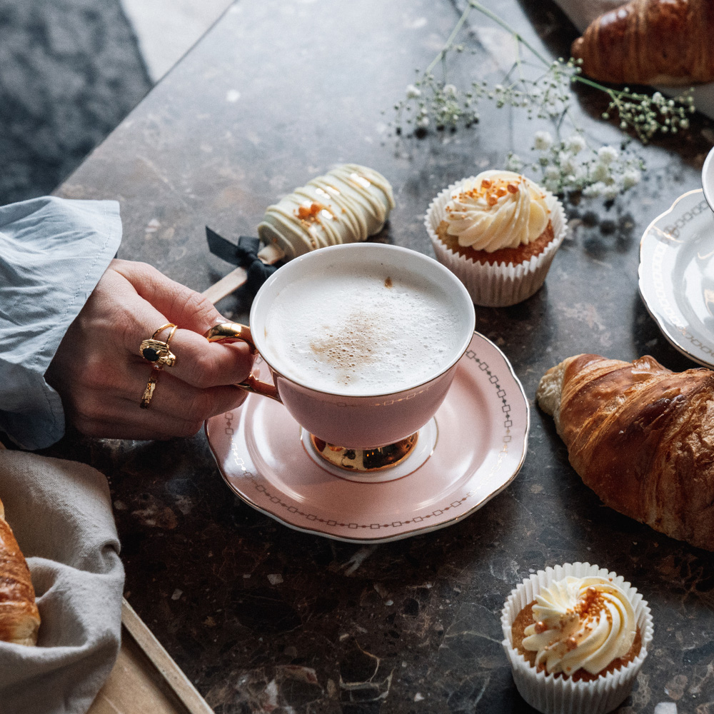 Hilke Kopp med Fat 22 cl Anima Cielo Rosa/Guld