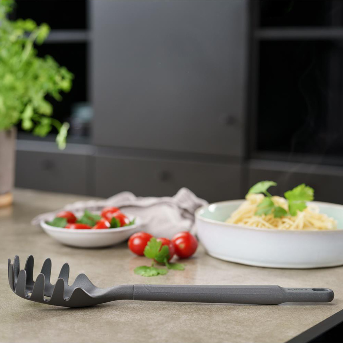 Zyliss Spagettislev 31 cm Grå