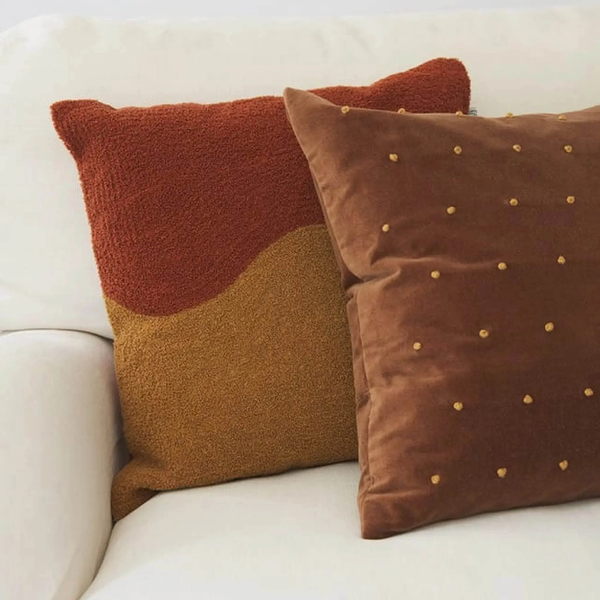 Chhatwal & Jonsson Roma tyynynpäällinen sametti 50x50 cm Cognac/Masala Yellow