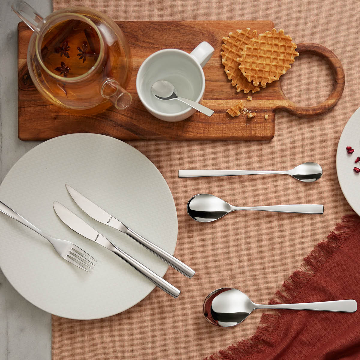 Amefa Gaya Aterimet 42 osaa