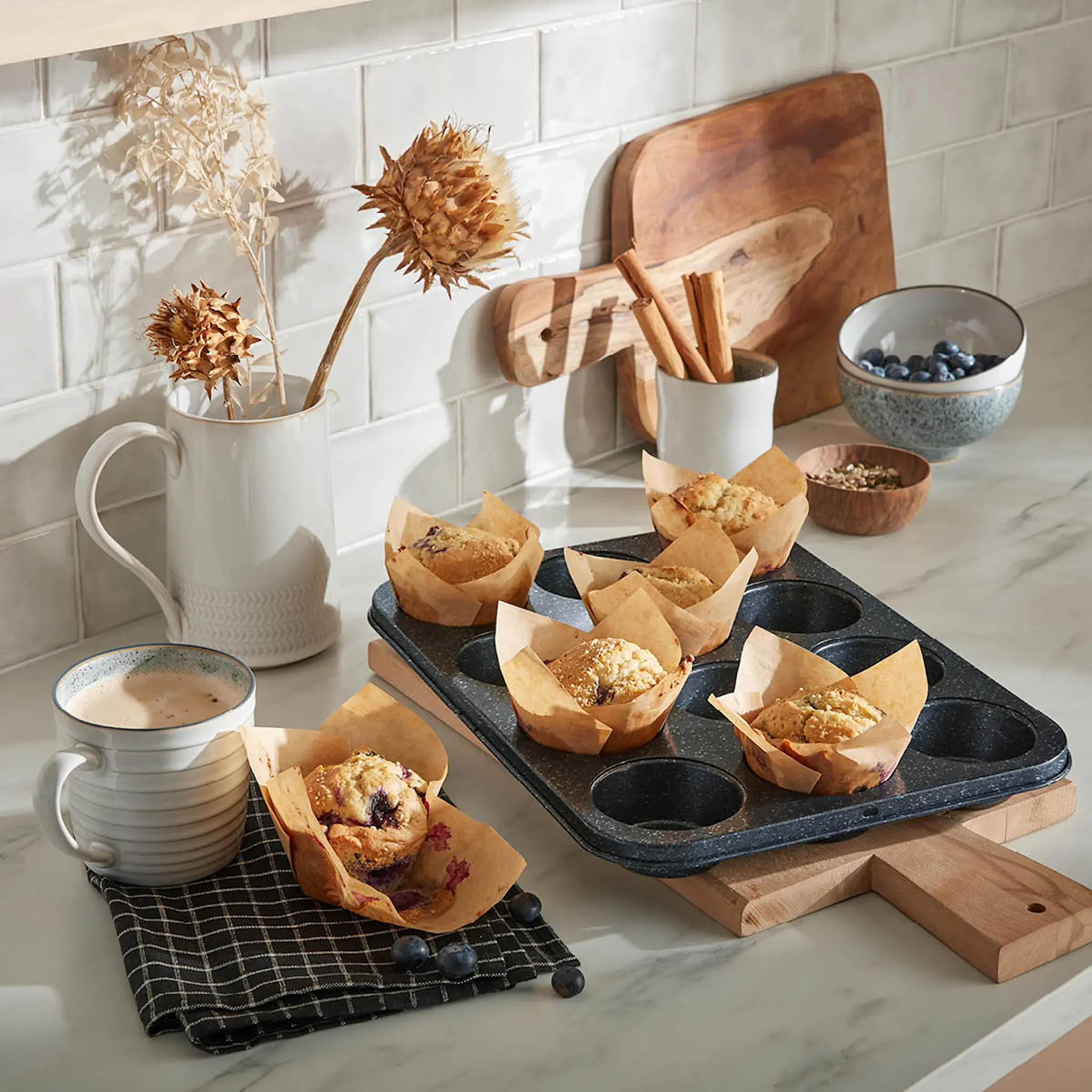 Denby Quantanium Finish muffinsform 6-koppar 35x26,5x4 cm