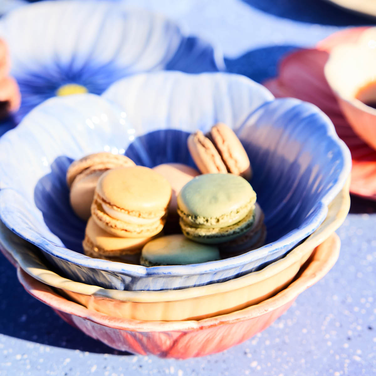 ByOn Poppy vallmo skål M 18x6,5 cm röd