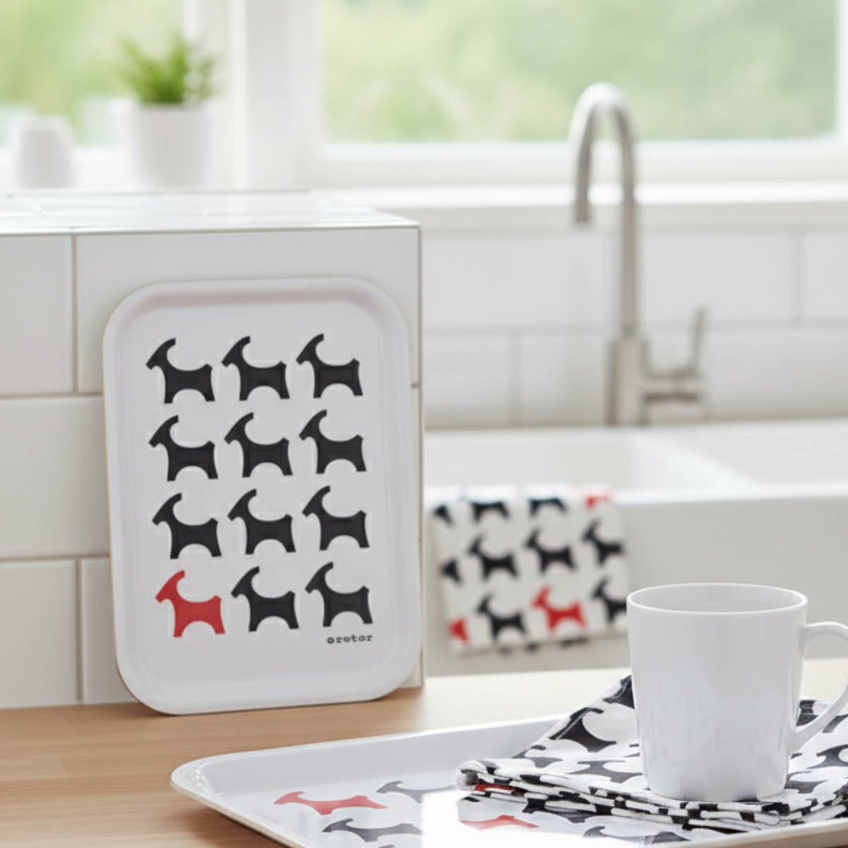 Rotor Design Serveringsbricka 27x20cm bockar vit