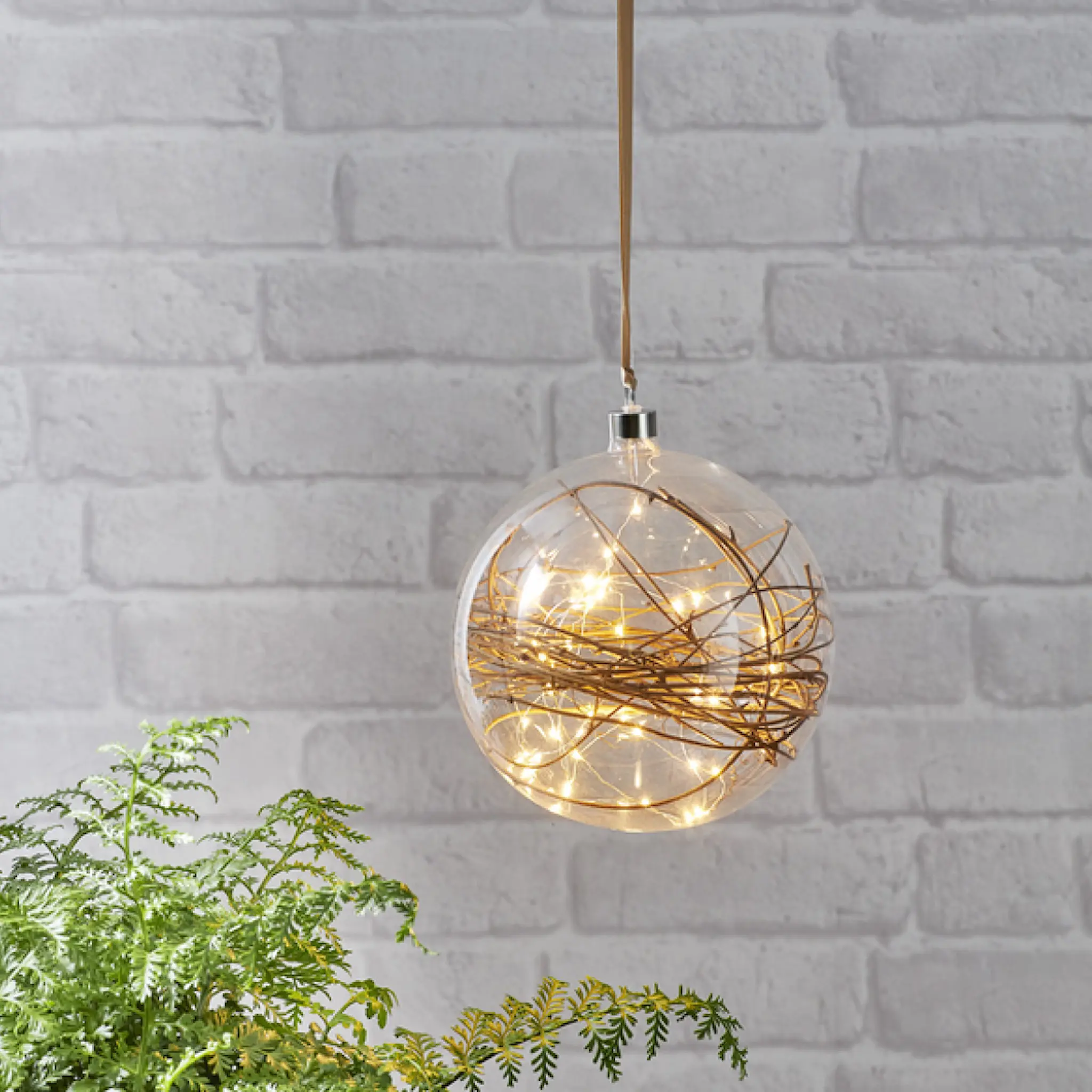 Star Trading Glow julkula med ljus och kvist i glas 20 cm klar