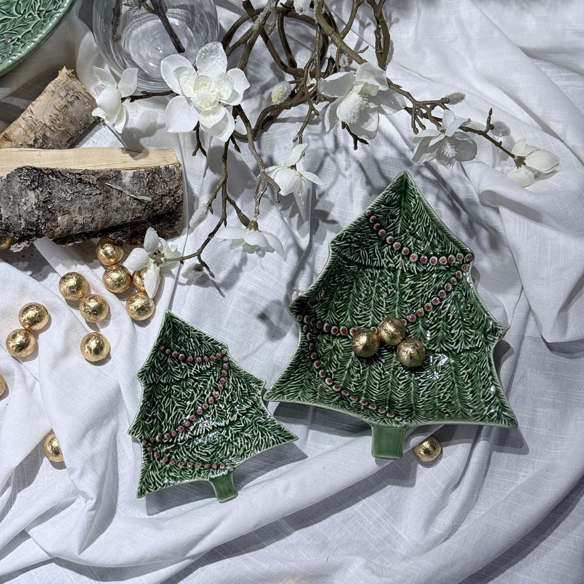 Bordallo Pinheiro Christmas skål 75 cl grønn/rød