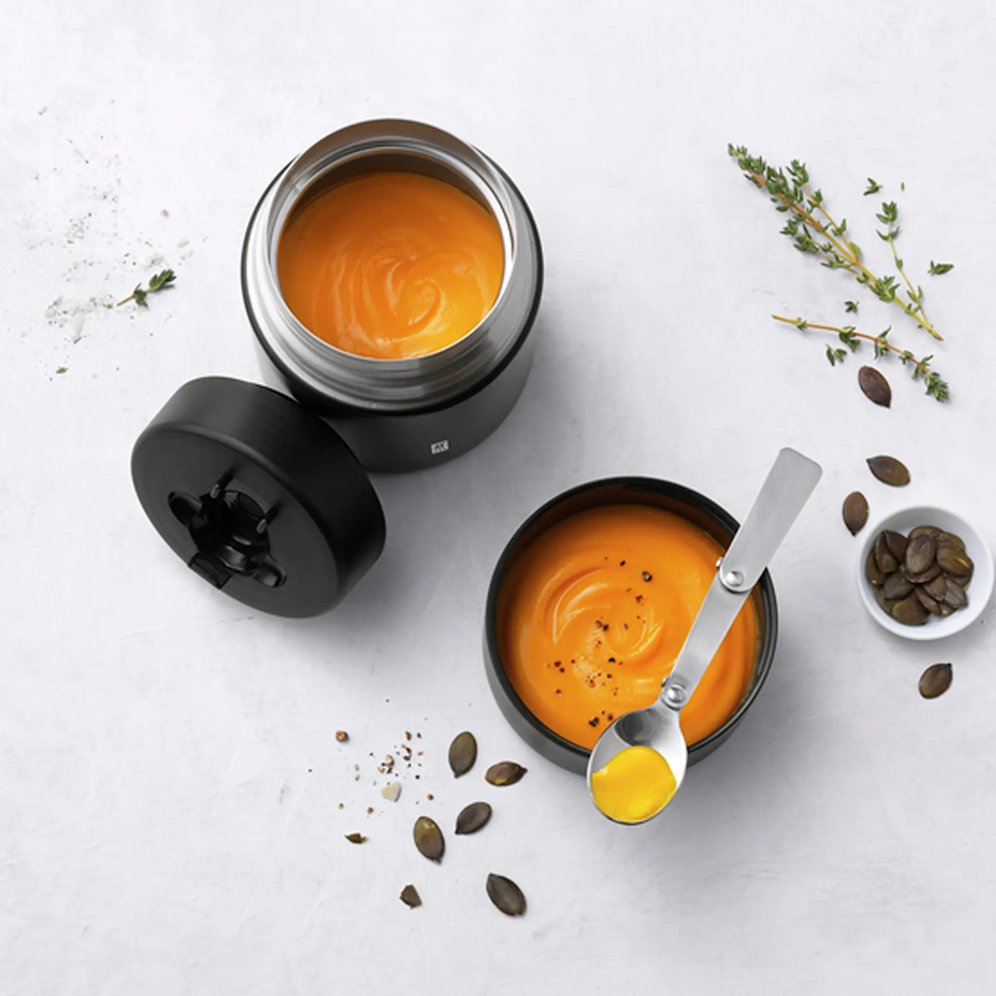 Zwilling Thermo Ruokatermos lusikalla 0,7 L Mattamusta