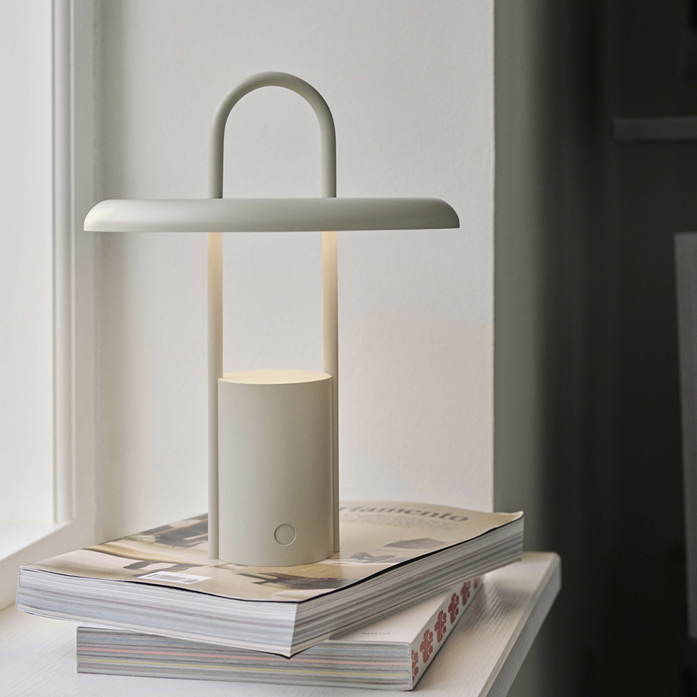 Stelton Pier LED-valaisin Hiekka