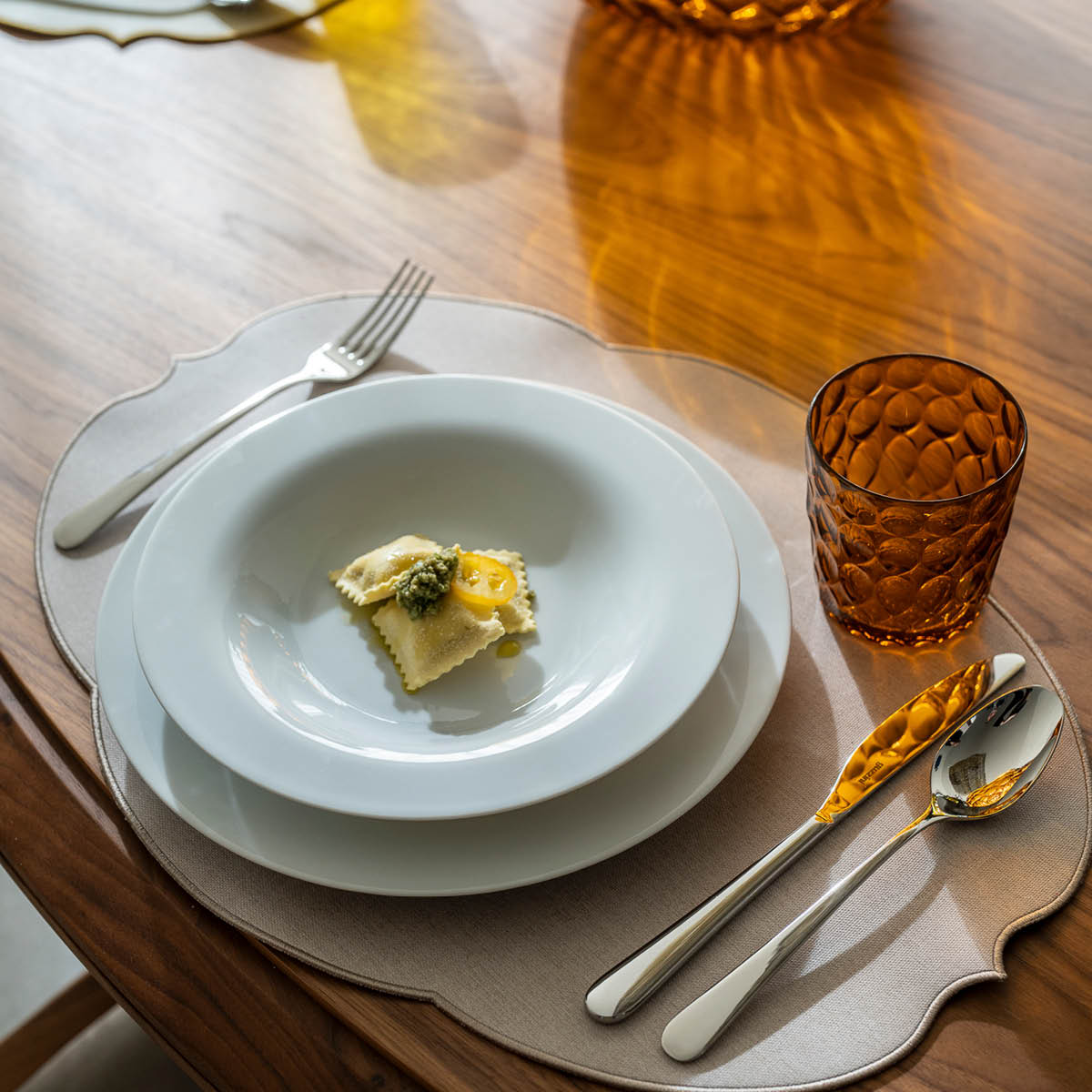 Guzzini Flowers Pöytätabletti 36x49 cm Clay