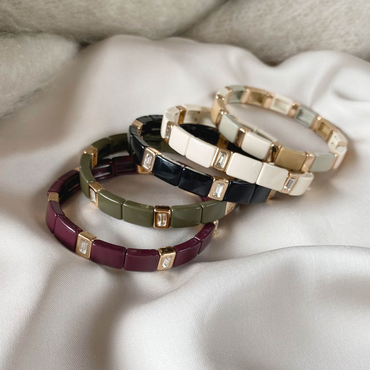 A&C Oslo AS Enamel Tiles Crystal Line armband emalj army green/guld/kristall