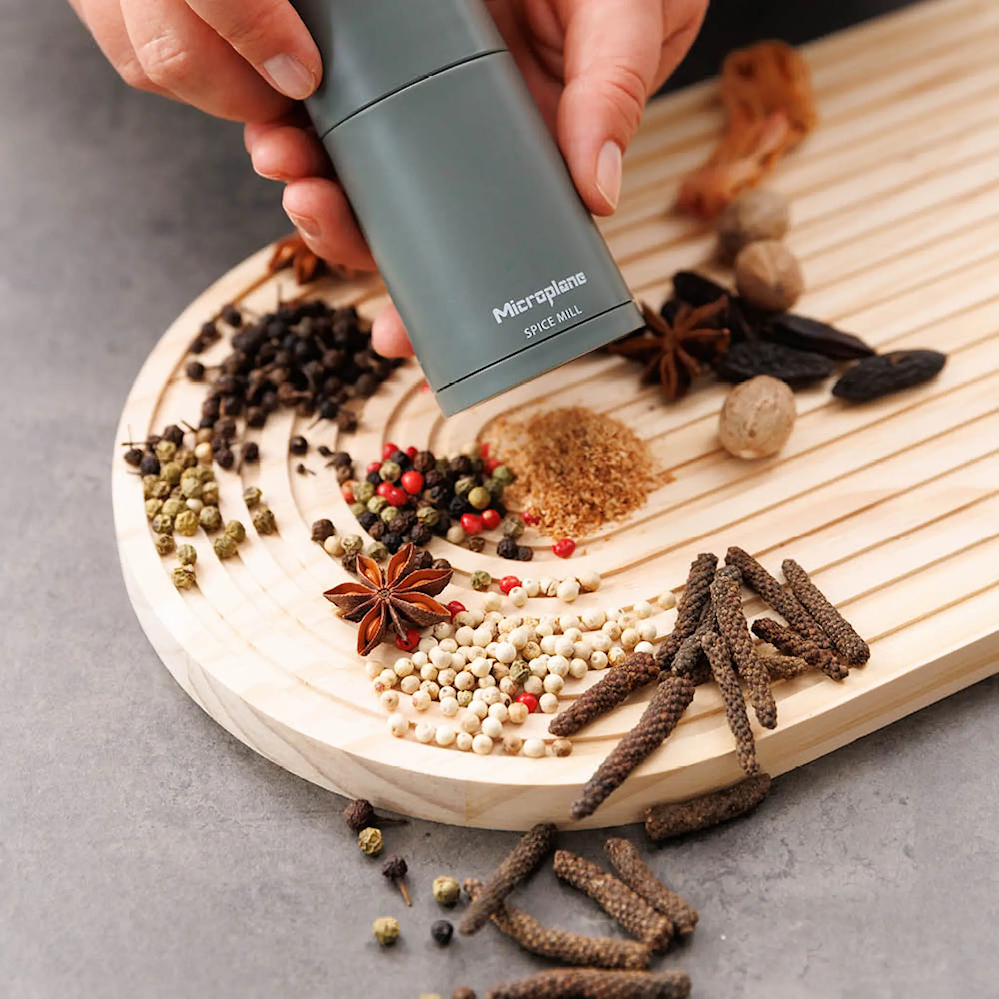 Microplane Spice Mill kryddkvarn 12 cm eucalyptus green