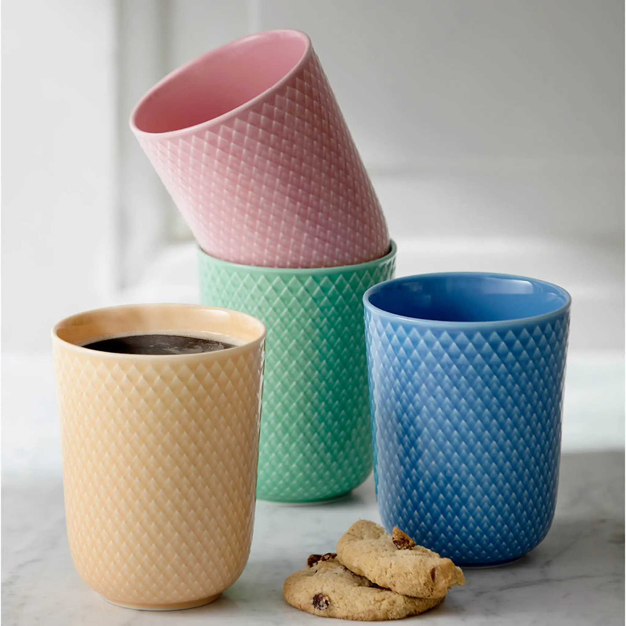 Lyngby Porcelæn Rhombe Color Mugg 33 cl Rosa
