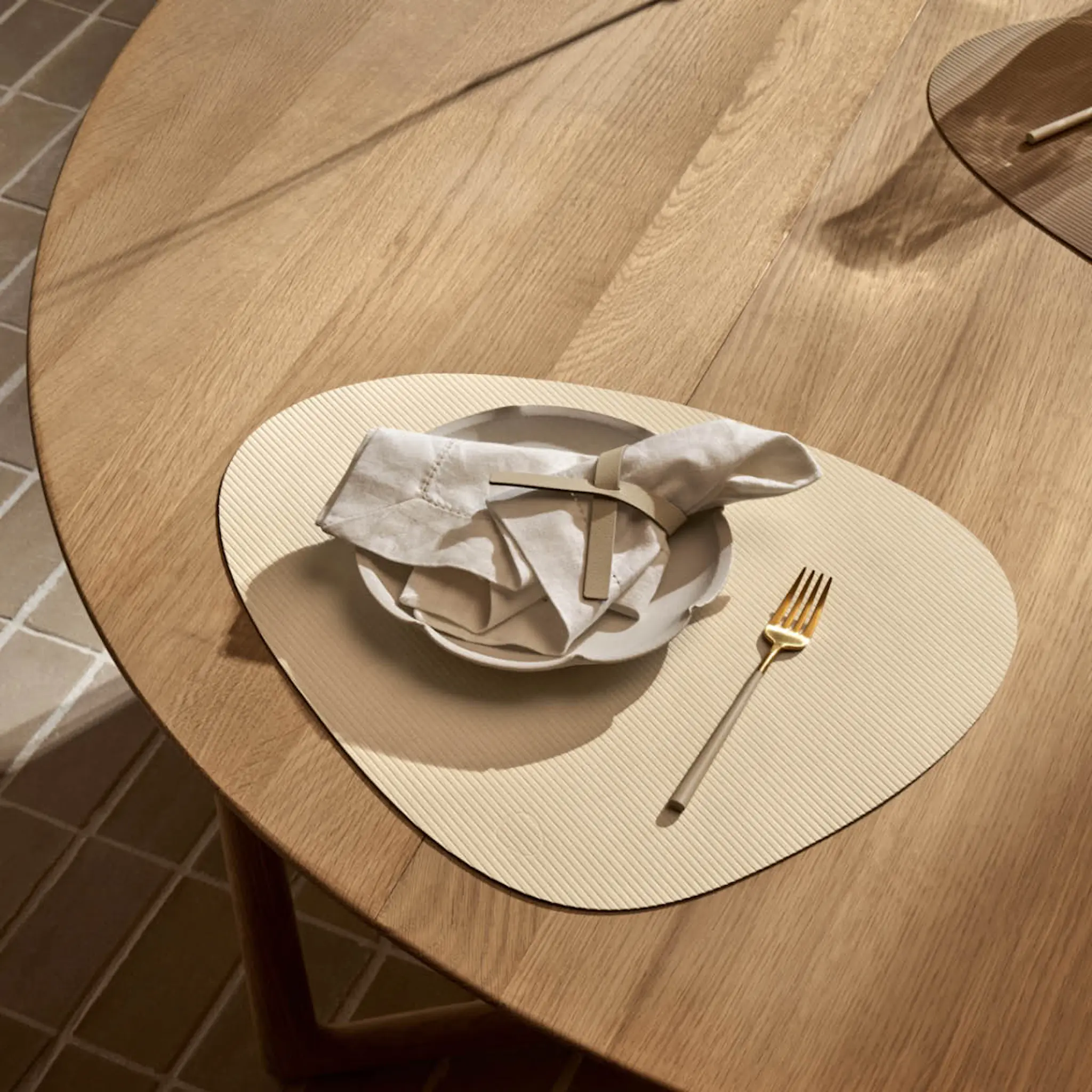 LIND DNA Curve Corduroy Pöytätabletti 37x44 cm Vanilla