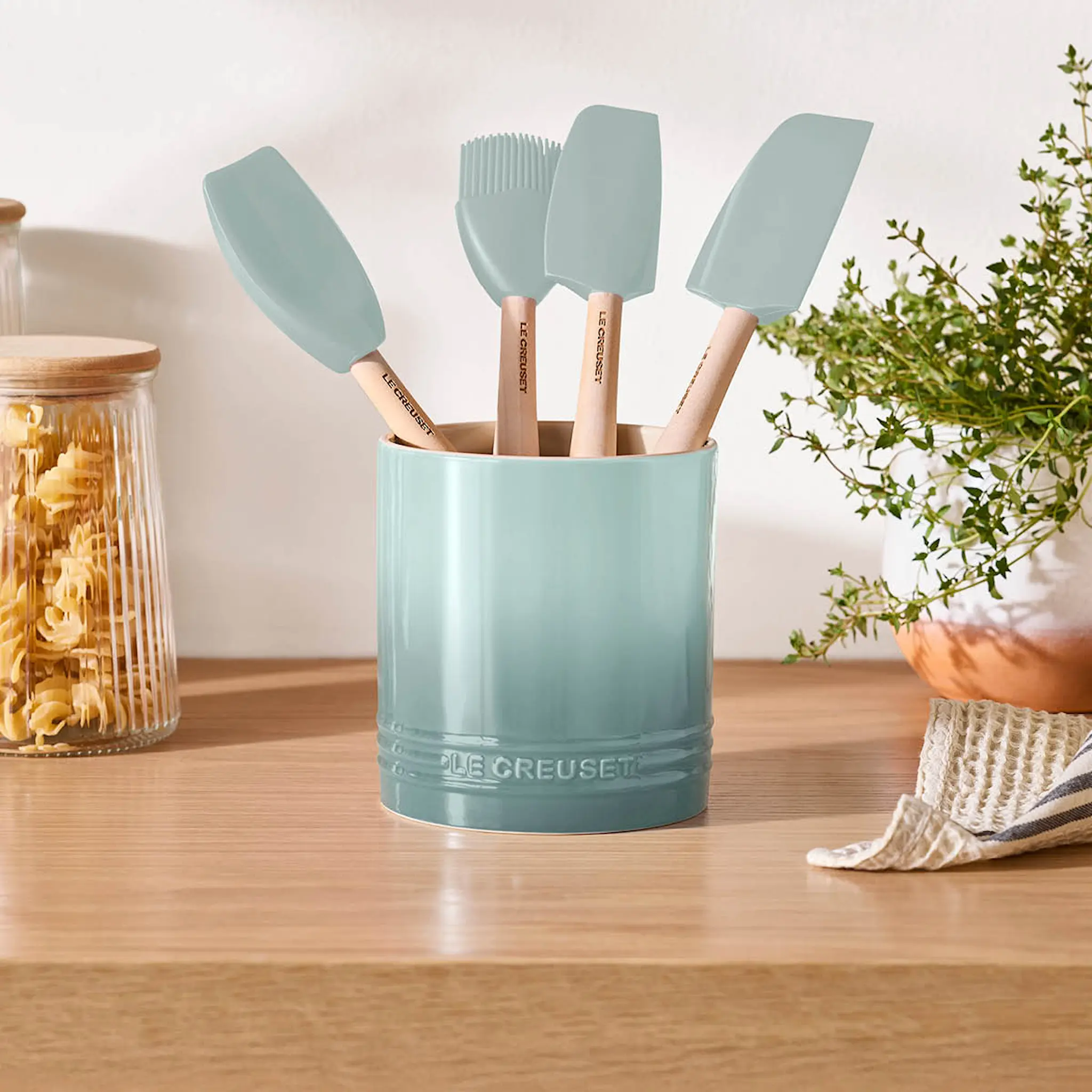 Le Creuset Signature bestick- och redskapshållare 1,1 L sea salt