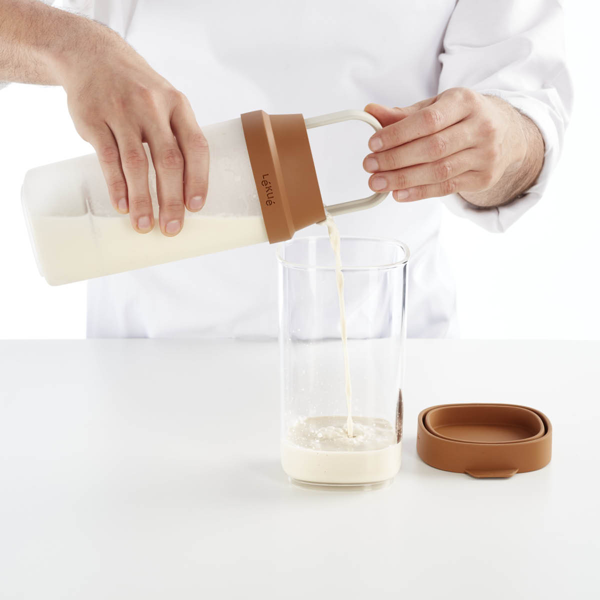 Lékué Tillverkningskärl för växtbaserad dryck 1 L  terracotta/klar