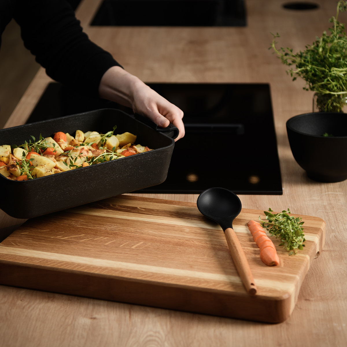 Maku Kitchen Life Skärbräda i ek 45x30 cm