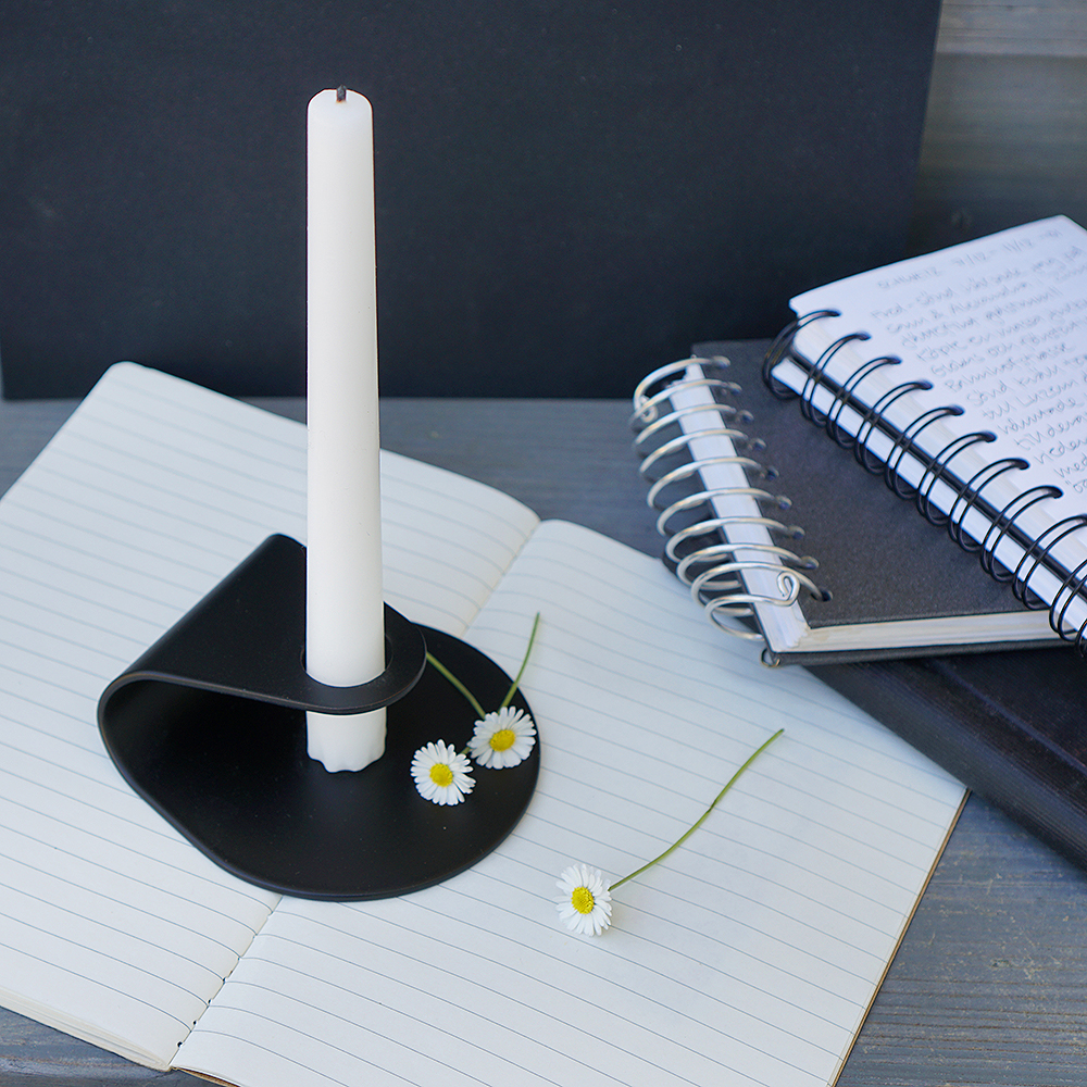 Born in Sweden Nightlight lysestake 10 cm svart