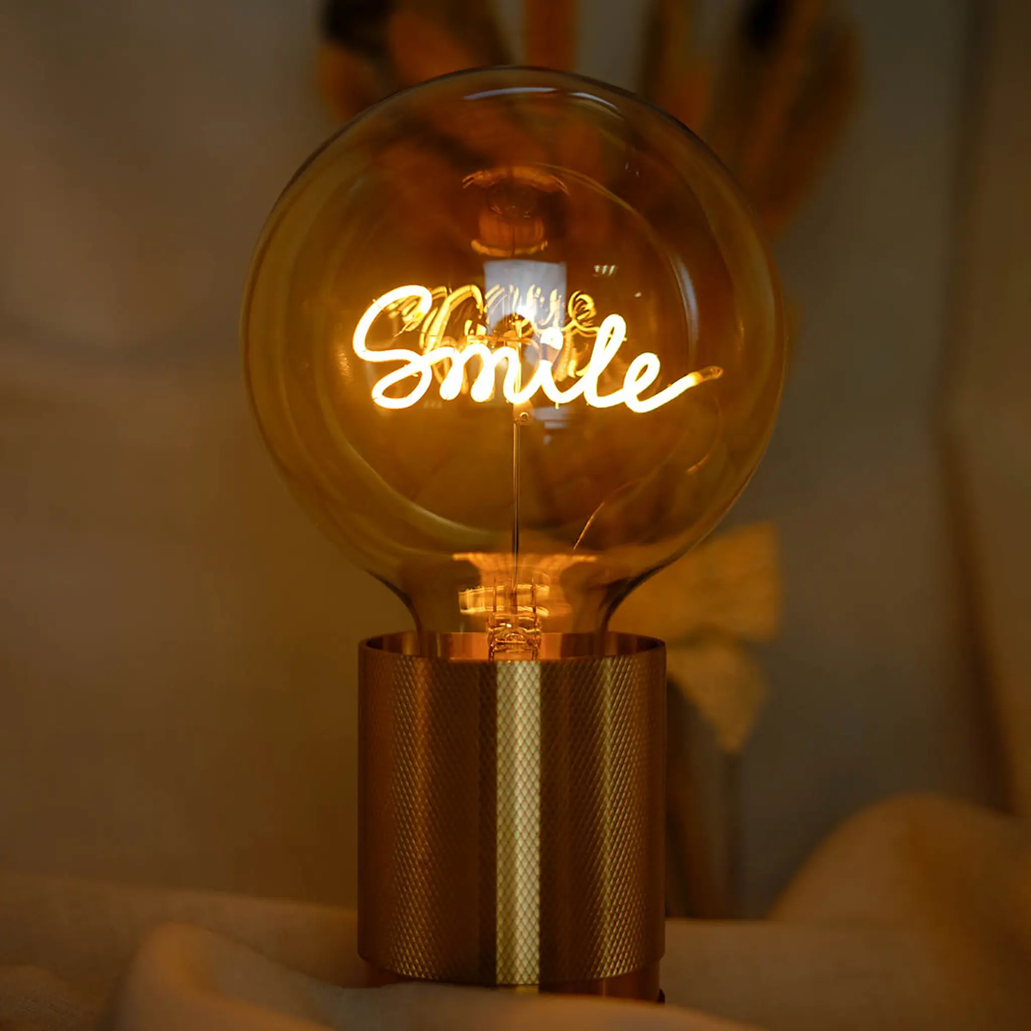 Elements Lighting MITB glödlampa LED 17 cm Smile bärnsten