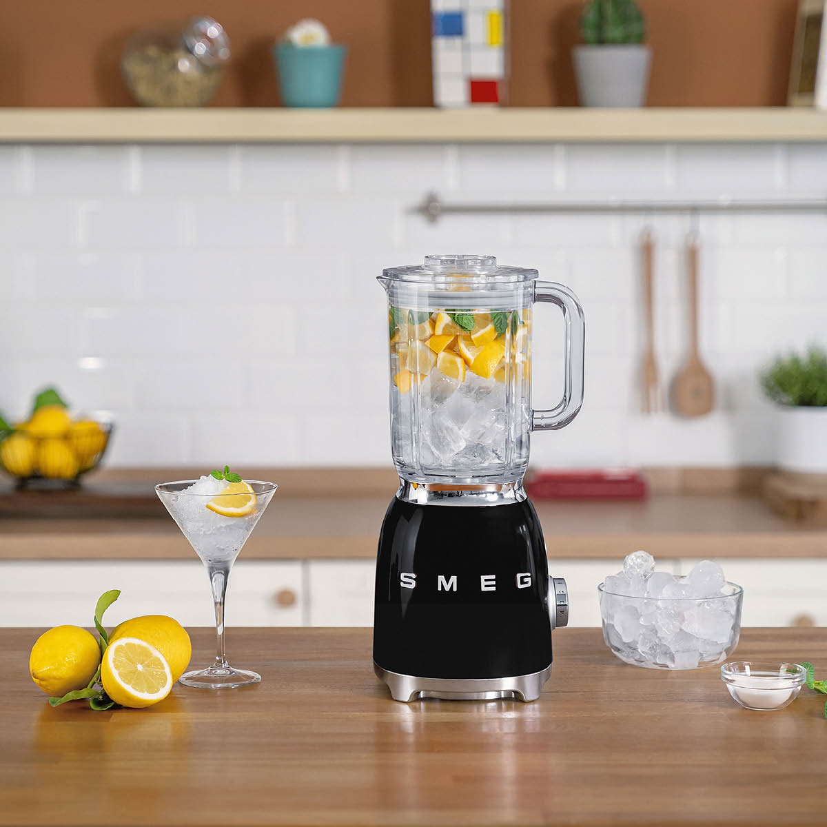 Smeg Blender BLF03 1,5L svart