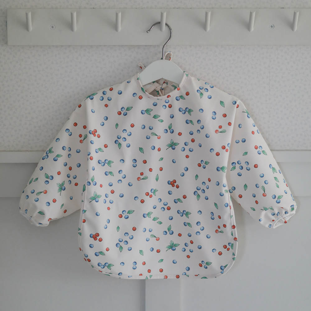 Rätt Start Beskow långärmad haklapp Putte i Blåbärsskogen