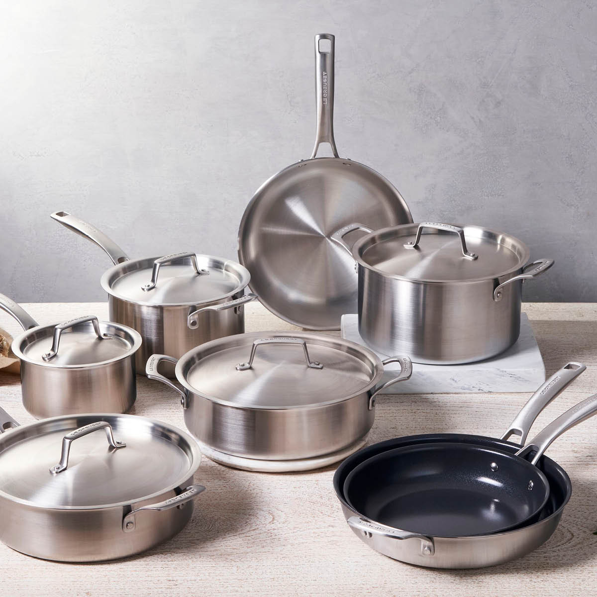 Le Creuset Essential 3-ply Stainless Steel kastrullset 8 delar