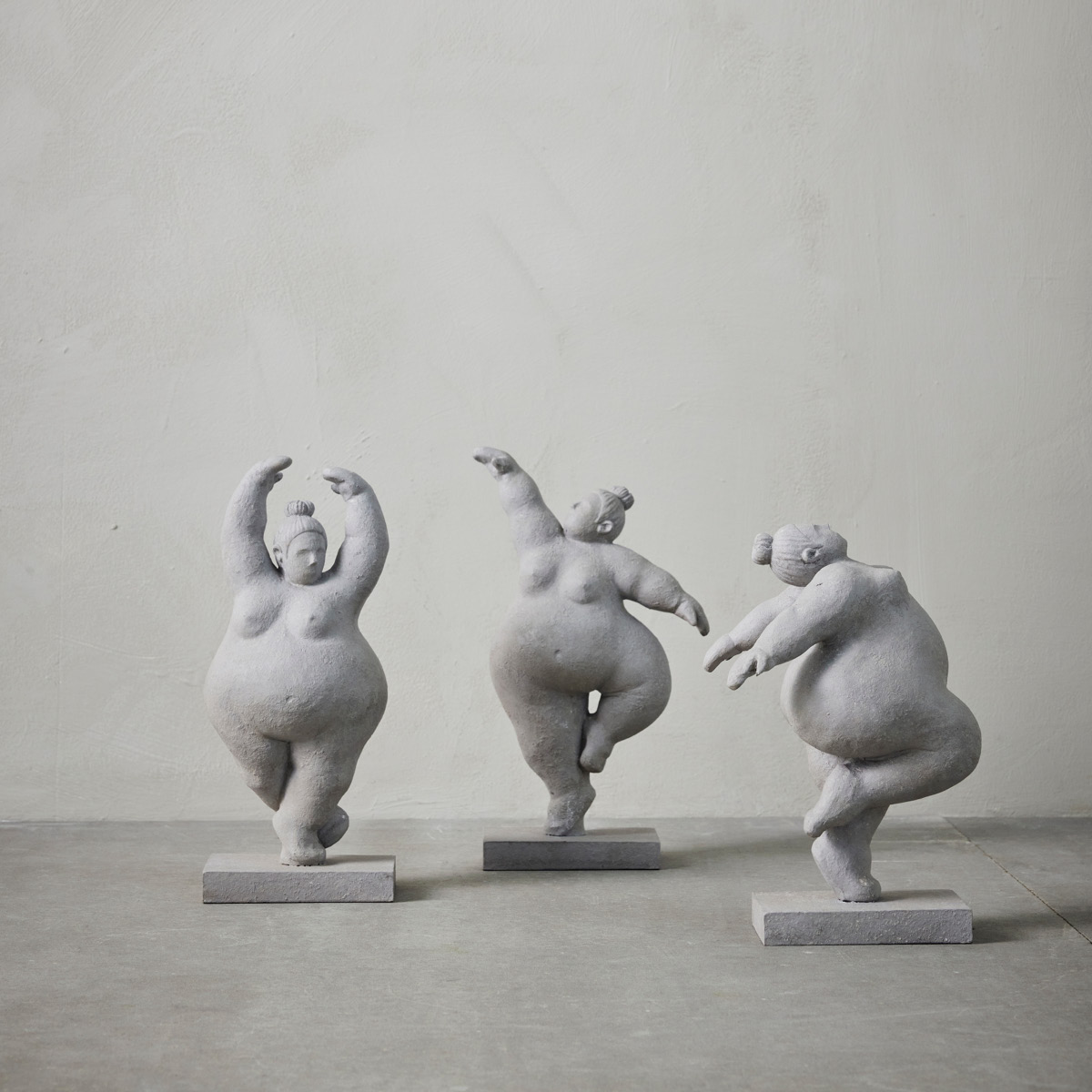 Lene Bjerre Serafina dekorationsfigur 28 cm grå