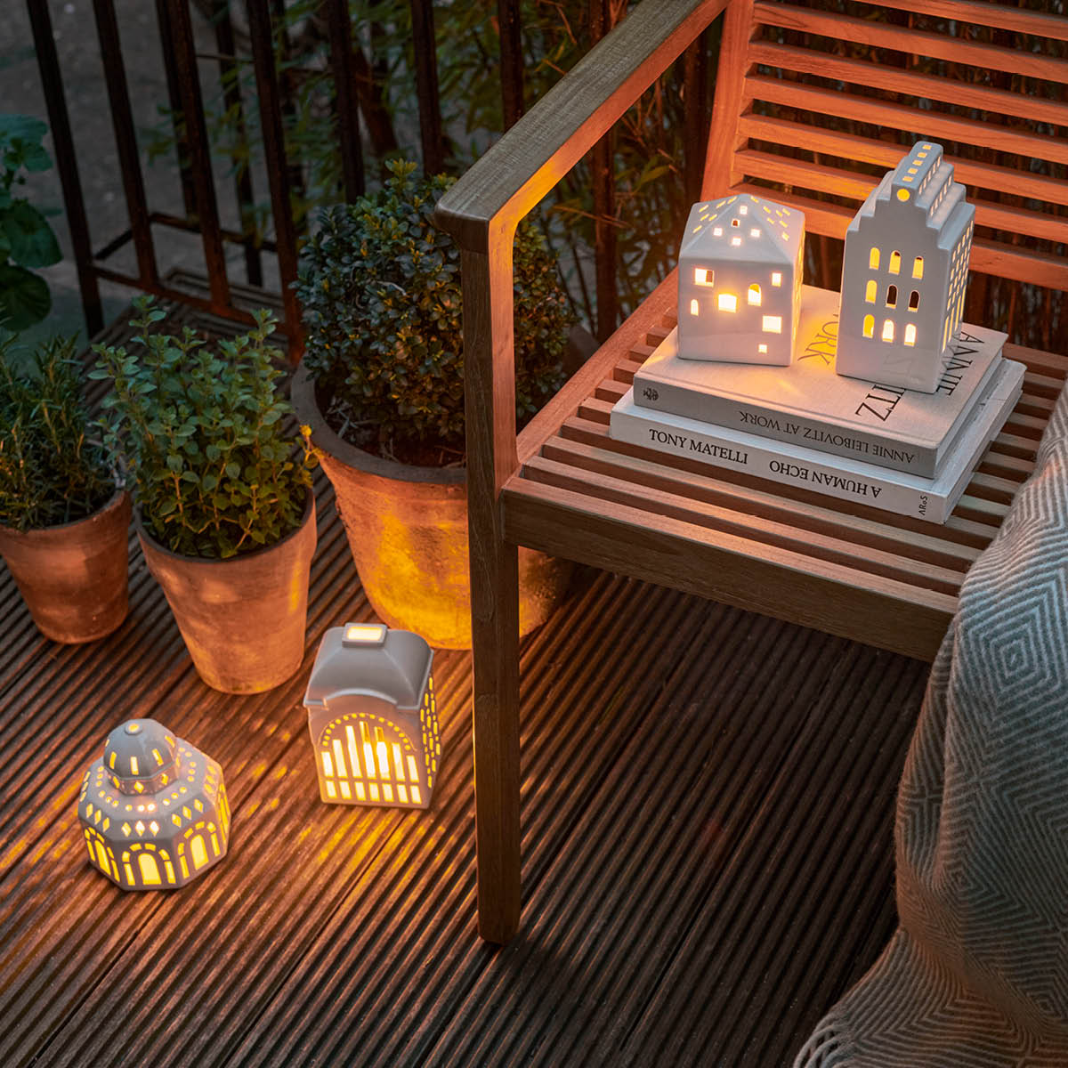 Kähler Urbania Kynttilälyhty Glassalen 14,5 cm Valkoinen