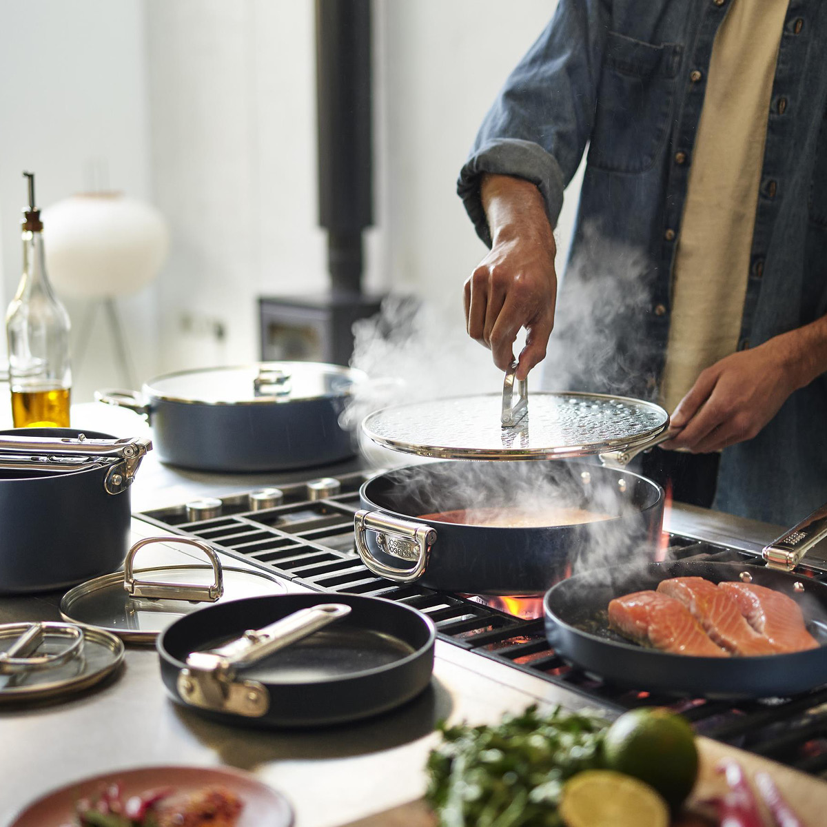 Joseph Joseph Space Paistinpannu 28 cm Midnight Blue