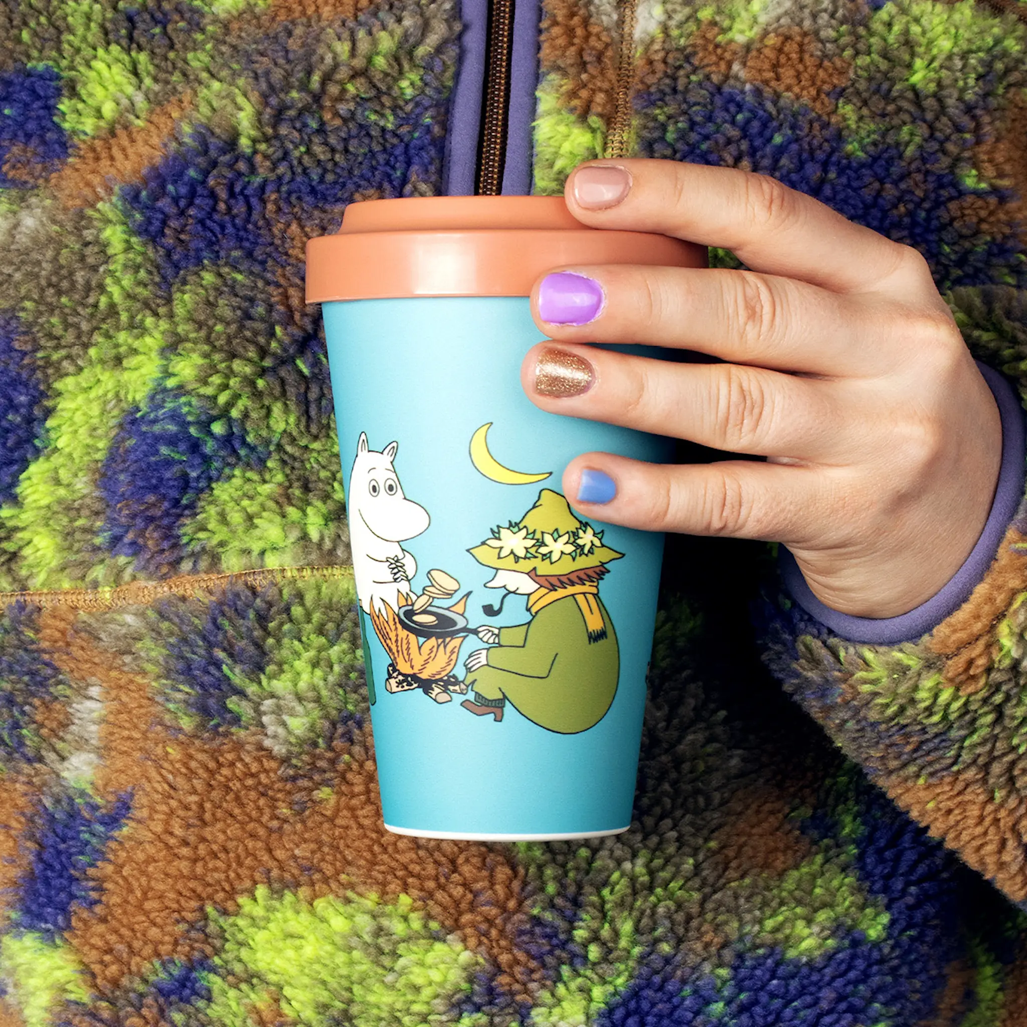 Nordicbuddies Mumin take away mugg 45 cl Mumintrollet och Snusmumriken camping blå