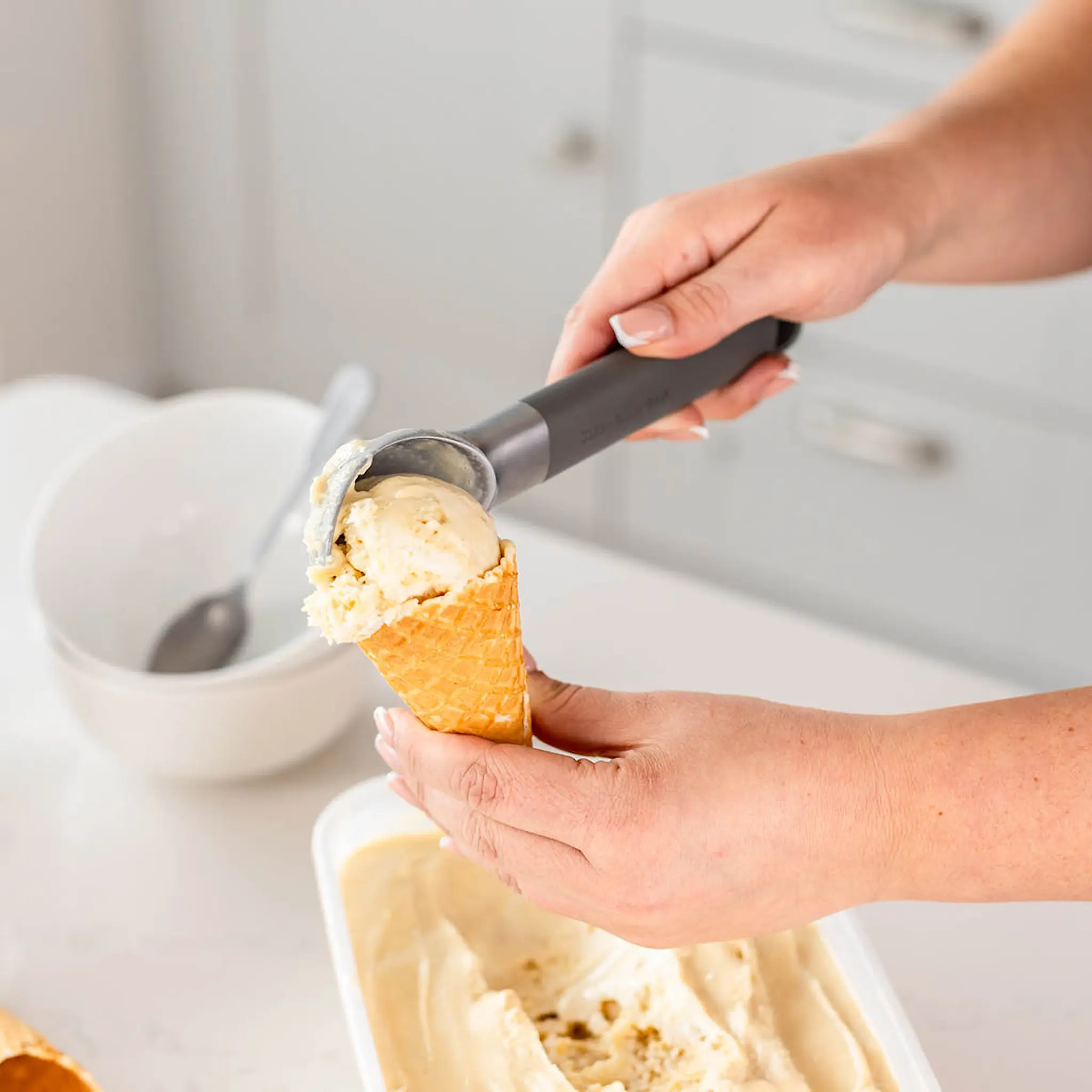 KitchenAid KitchenAid Classic iskremskje 21 cm charcoal grey