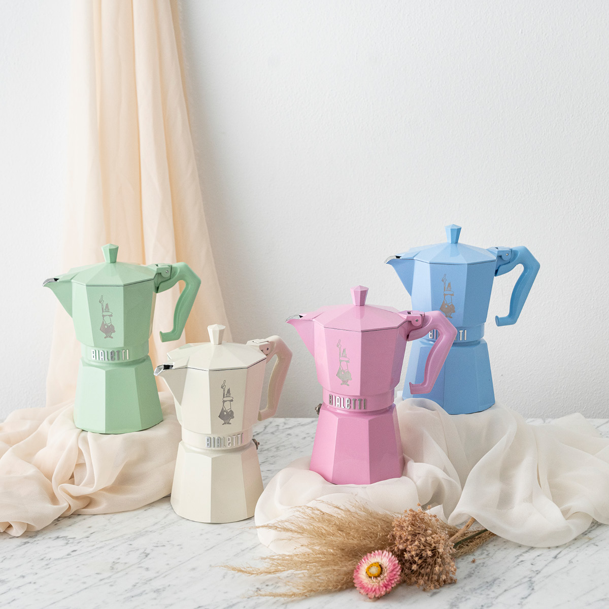 Bialetti Exclusive Moka Express Mutteripannu 25 cl 6 kuppia Vaaleansininen