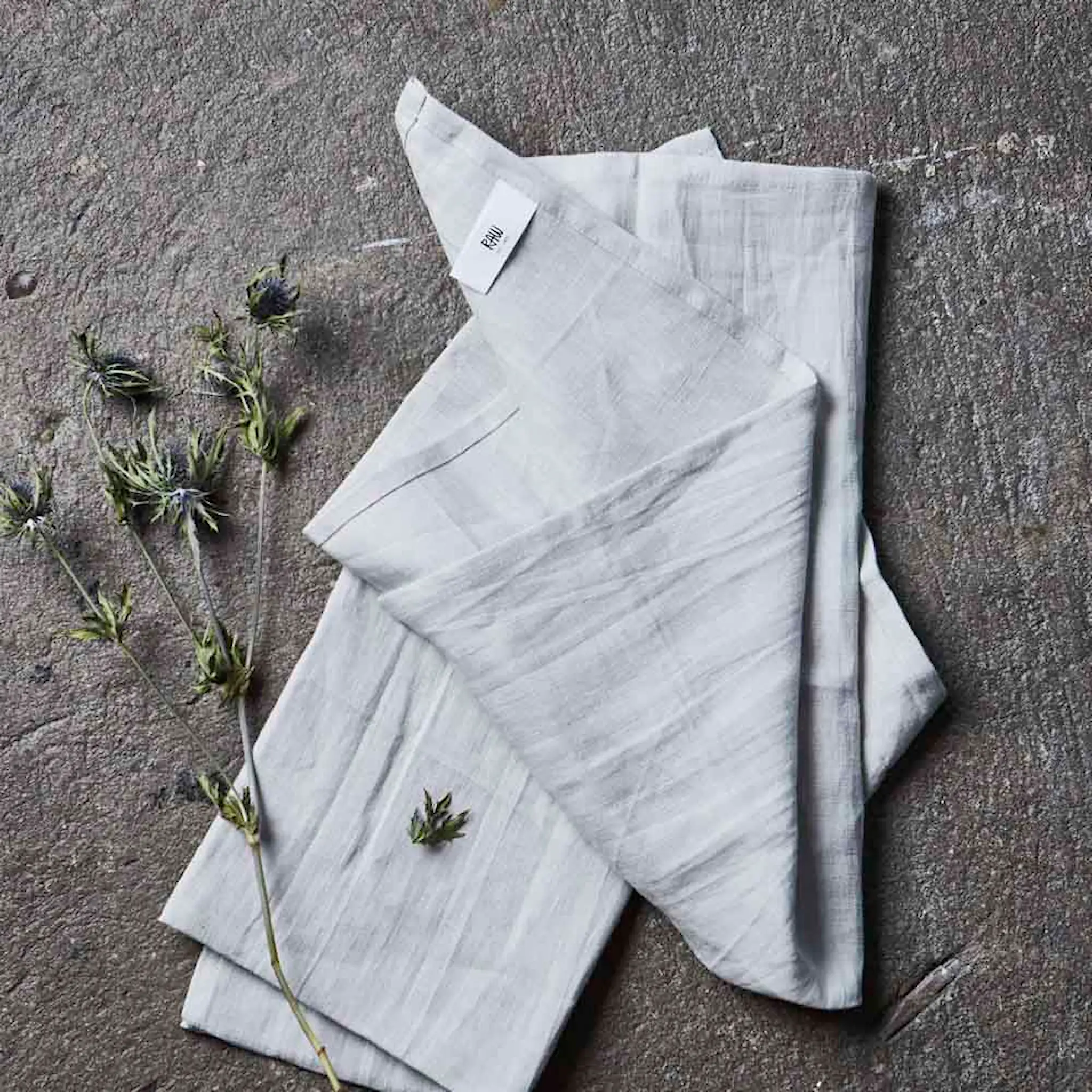 Aida Raw Diskhanddukar 2-pack 50x70 cm Ljusgrå