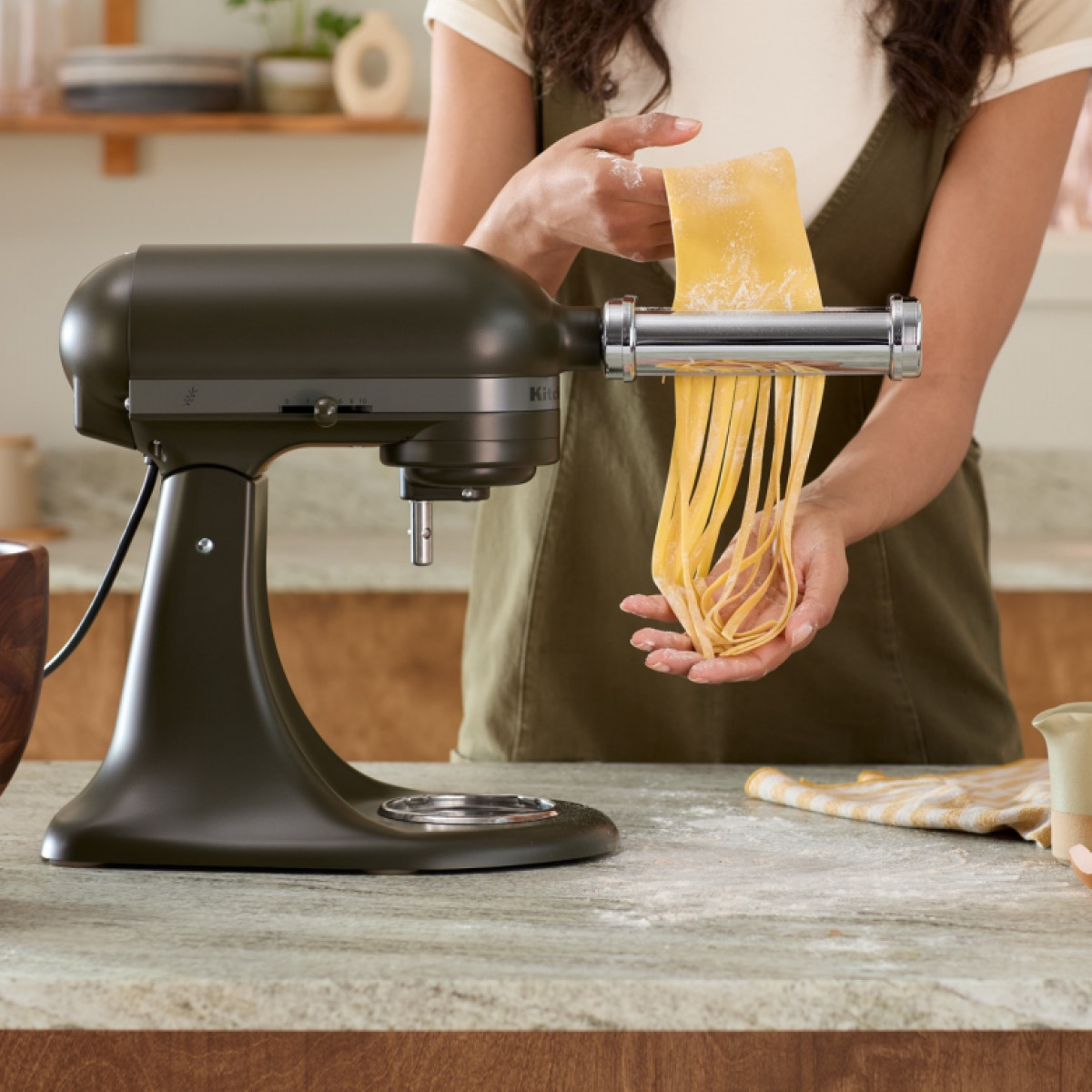 KitchenAid Artisan köksmaskin 5KSM180WSEEG 4,7 L evergreen