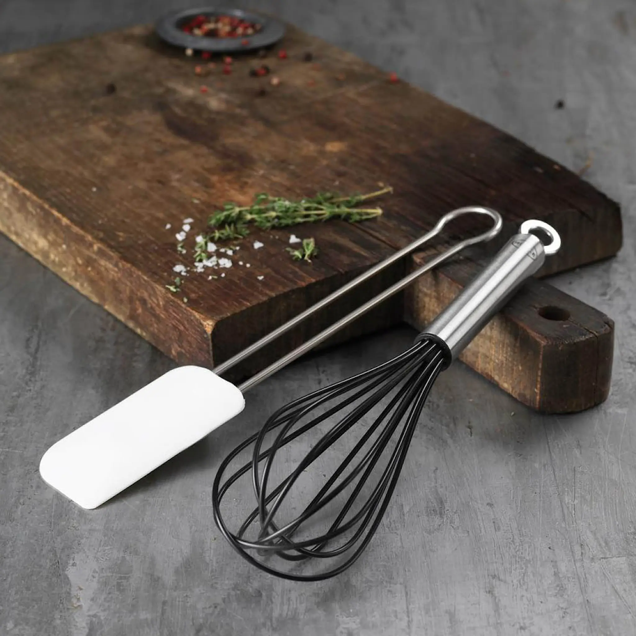 Rösle Pallovispilä 12 lankainen 27 cm Teräs/Musta